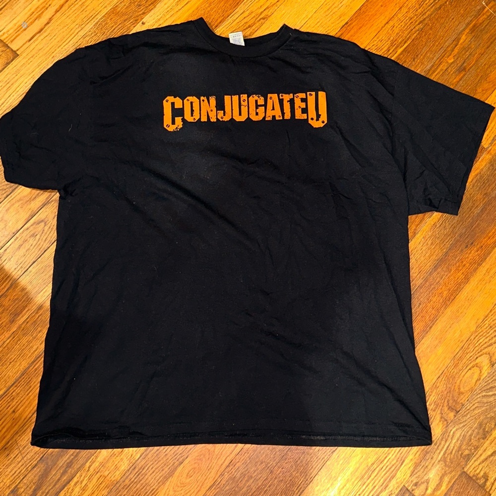 Conjugated T shirt